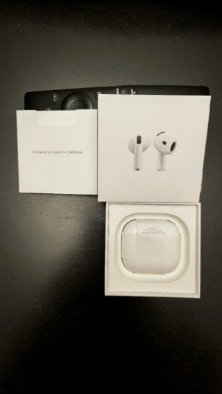 Apple AirPods 4 (2024) - Nuovi