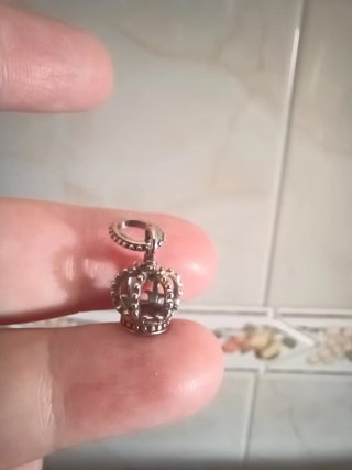 Charm corona de plata
