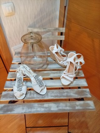Sandalias piel tacón bajo Talla 37