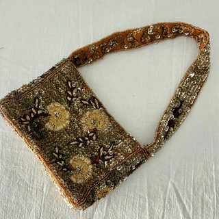 Bolso de lentejuelas y bordados para fiesta