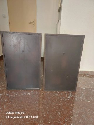 Altavoces Grandes Marrones
