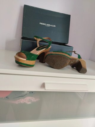 Sandalias Pedro Miralles Madera Verde Talla 37