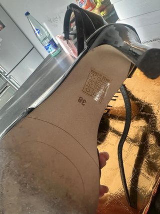 Scarpe tacco eleganti nere