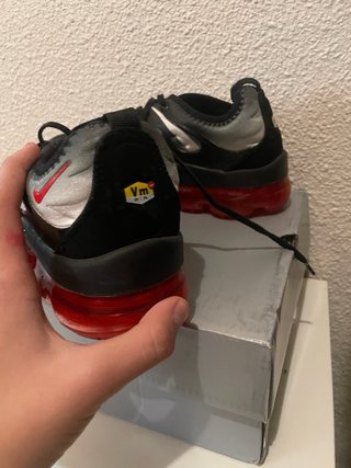 Nike Air VaporMax Plus Negro/Rojo
