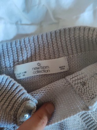 2 Conjuntos bebé camisa y pololo tejido