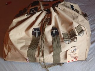 Bolsa Spirit of St. Louis N-X-211 NUEVA Etiqueta.