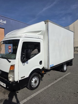 Nissan Cabstar 2009