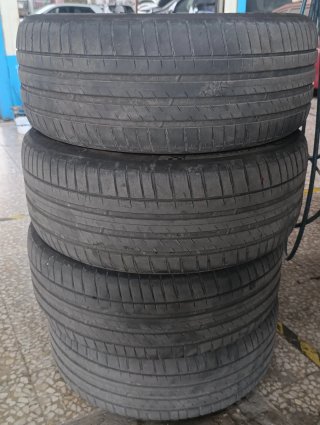 Neumáticos Michelin Pilot Sport SUV 245/50 R19