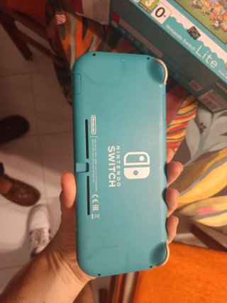 Nintendo Switch Lite Turquesa + Animal Crossing