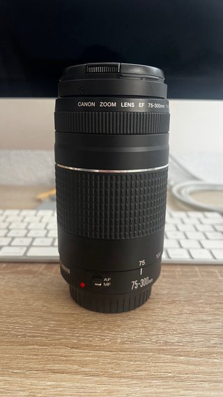 Canon EOS 700D