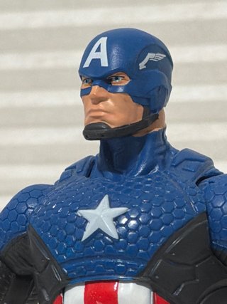 Marvel Legends Capitán América Figura