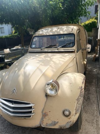 Citroën AK250 Furgoneta