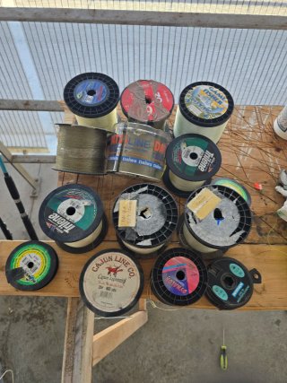 Lote de carretes hilos de pesca