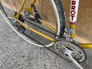 Bicicleta de carretera pequeña TORROT