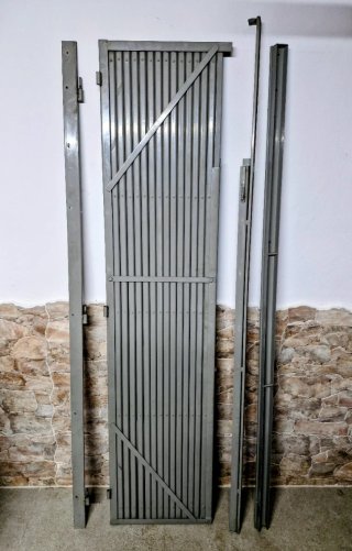 Reja extensible de seguridad