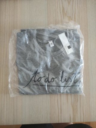 Camiseta gris "to do list"