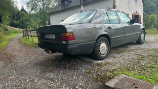 Mercedes-Benz W124 1988