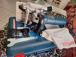 Fresadora Bosch GFF 22-A