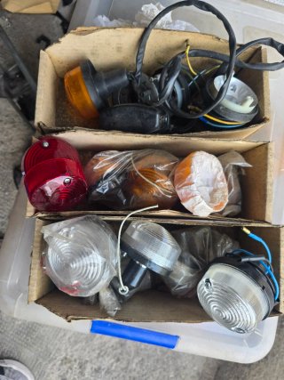 Faros y pilotos coches clásicos