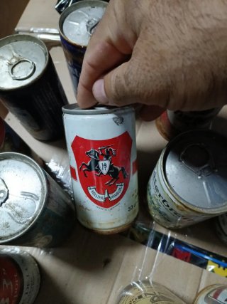 Lotto di 19 lattine di birra antiche e rare da collezione