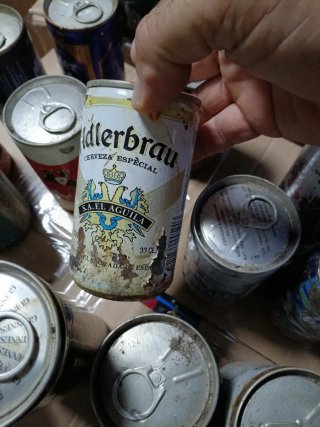 Lotto di 19 lattine di birra antiche e rare da collezione