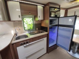 Caravana Bürstner Averso Top