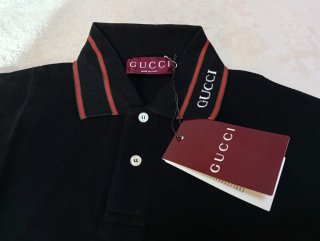 Polo Gucci Negro con detalles Rojo