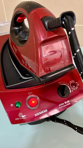 Centro de Planchado Siemens SL25 2400W