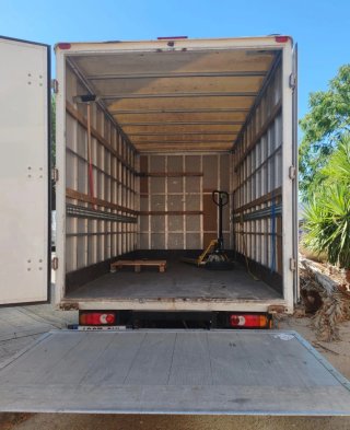 Nissan Cabstar 2010