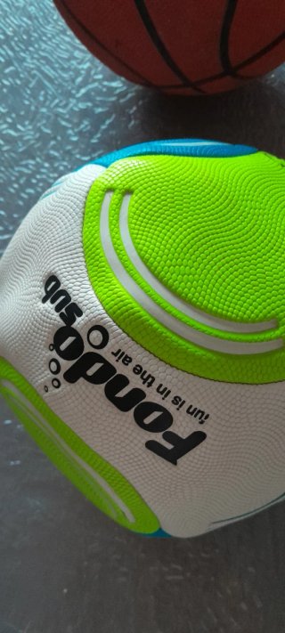 2 Balones: Baloncesto y Fútbol