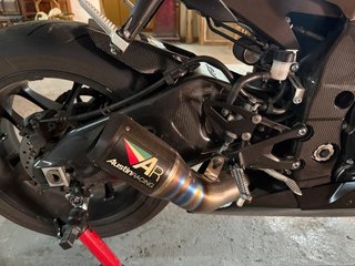 Yamaha R1 2017 Negra