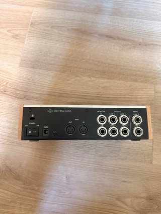 Yamaha HS80M + Universal Audio Volt 476