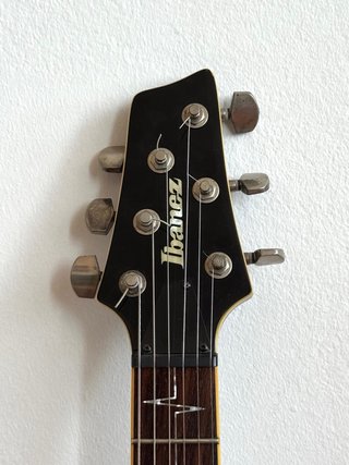 Guitarra Ibanez SZ 520