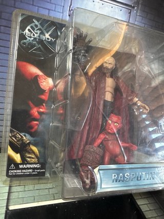 Hellboy Rasputin Figura de Acción