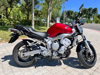 Yamaha FZ6 - Escape Devil Carbono