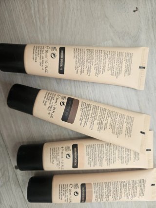 Lote Kiko Milano y Amelia: Maquillaje