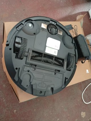 Robot aspirador y fregasuelos Cleanova W9