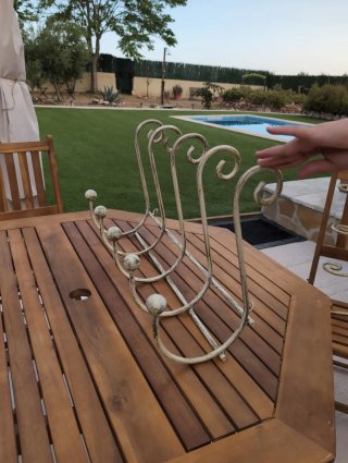 Percheros forja vintage beige