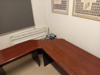 Mesa de escritorio de madera