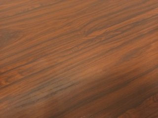 Mesa de escritorio de madera