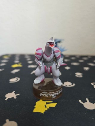 Figuras Kaiyodo Palkia y Dialga