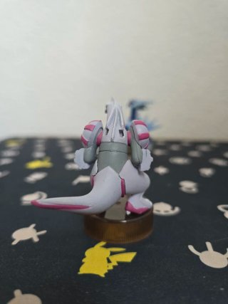 Figuras Kaiyodo Palkia y Dialga