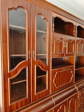 Mueble de salón clásico madera