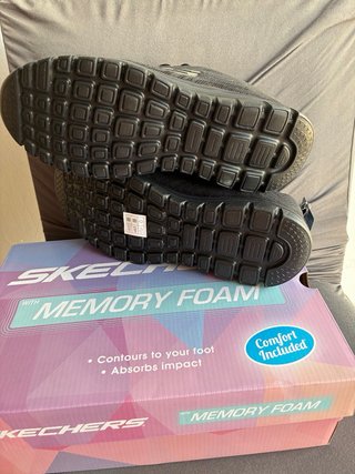 Skechers Gracefull Negro