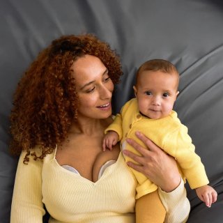 Medela Magic InBra Doble Extractor Leche Nuevo