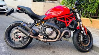 Ducati Monster 821 Roja