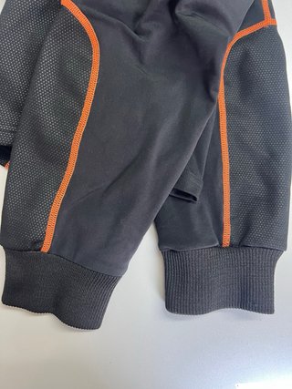 Camiseta Térmica RTECH Negra y Naranja