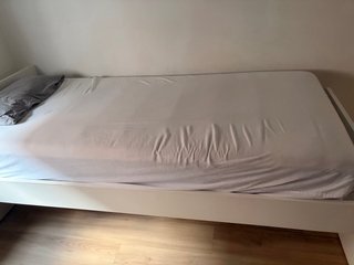 Cama individual blanca de madera Con colchon