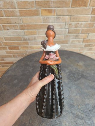 Figuras cerámica+Regalo mujeres mulatas 32cm