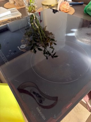 Vitrocerámica Balay Táctil 4 fuegos pequeño picozo